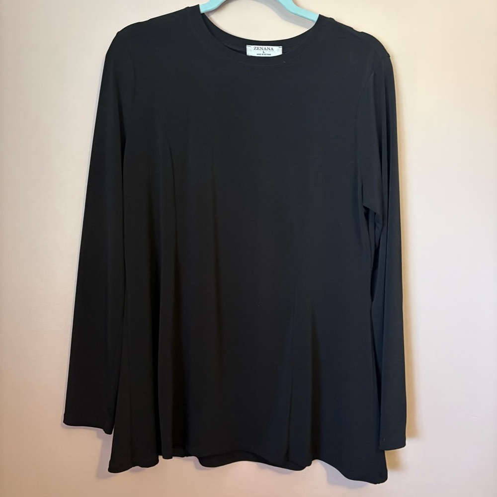 💚Zenana Outfitters Classic Black Long Sleeve Top